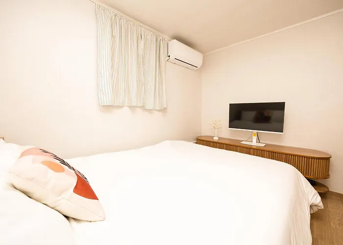 Family Trip, Business Trip, Long Term Trip Perfect For 3 To 6 Guests With Free Laundry Apartment