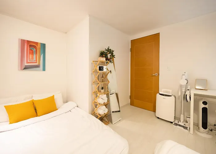 Family Trip, Business Trip, Long Term Trip Perfect For 3 To 6 Guests With Free Laundry Apartment *